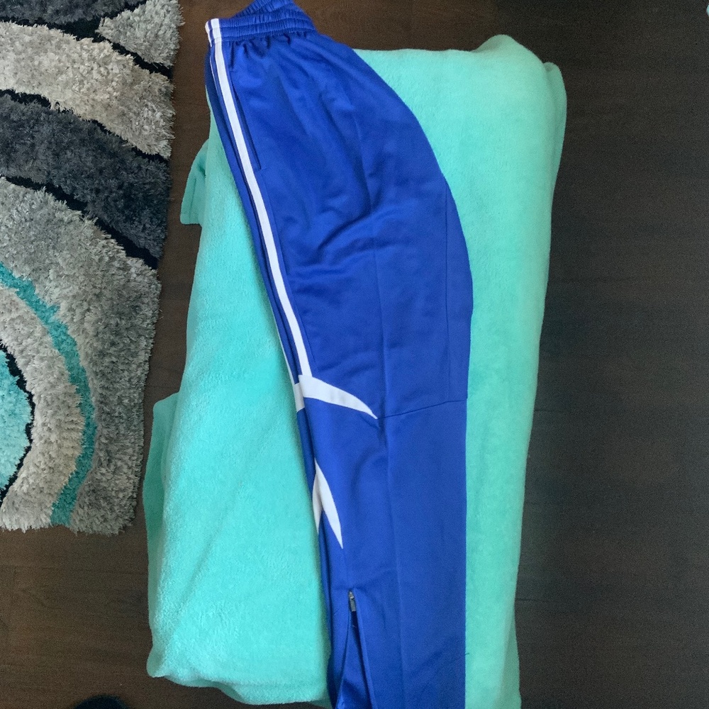Youth XL Soccer Trainers